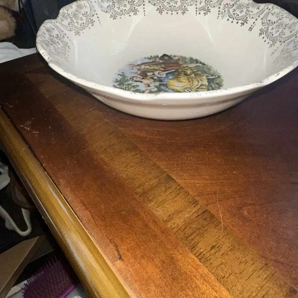 Warranted 22 Karat Serving Bowl Gold 8 3/4”